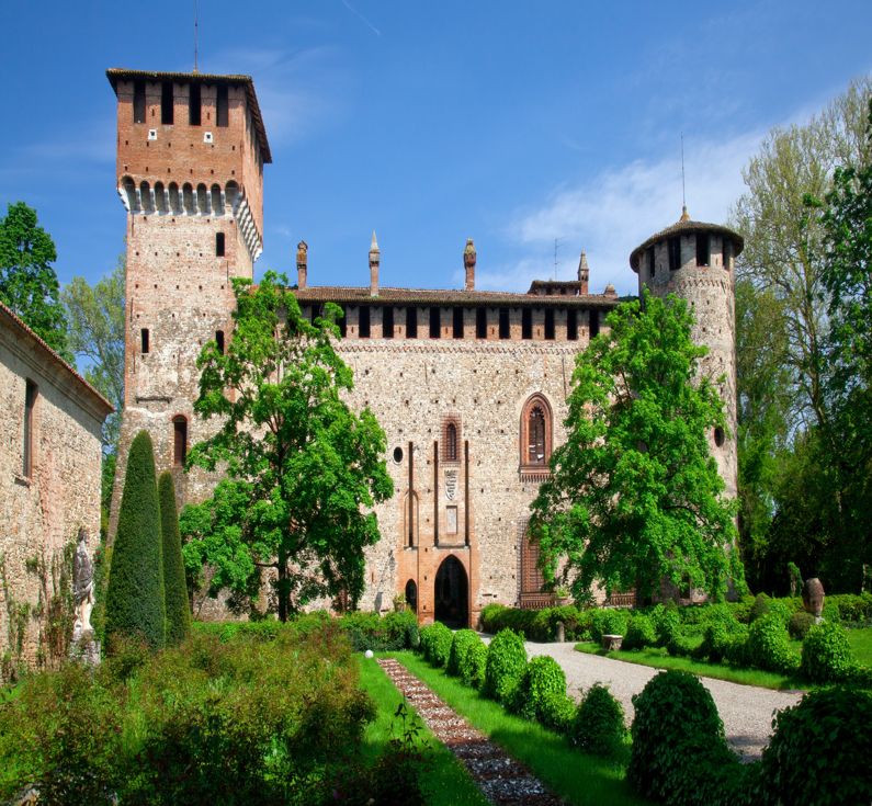 Grazzano Visconti (PC) | Cosa vedere nel borgo dell'Emilia - Romagna