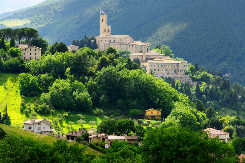 Cosa vedere vicino a Matelica (San Severino Marche) | Borghi Storici